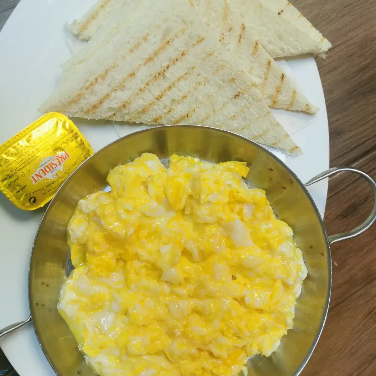 Paila de Huevos con o sin  Jamon