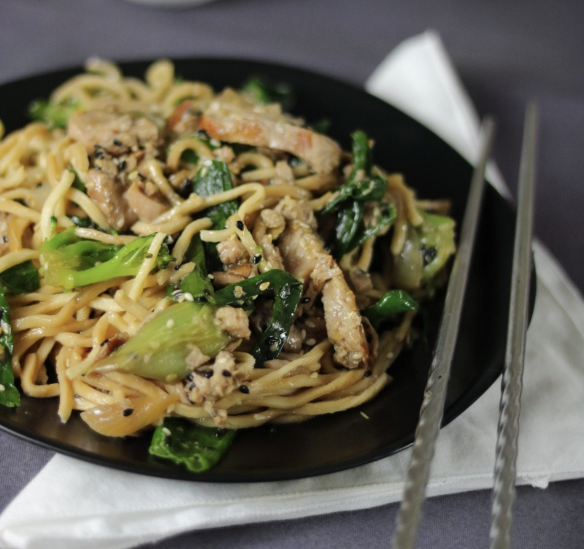 Tallarín Chow Mein